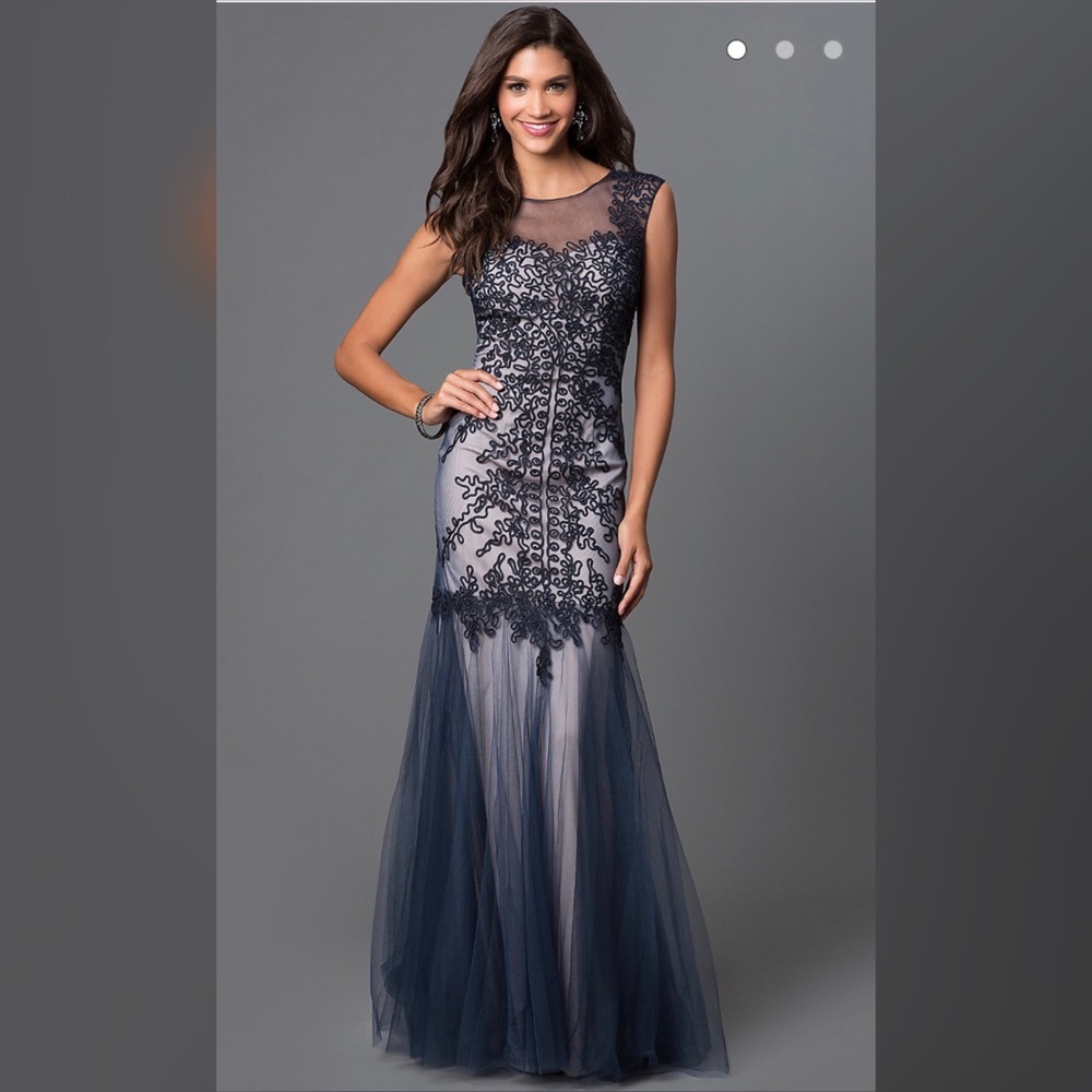 NWT! Mermaid gown
